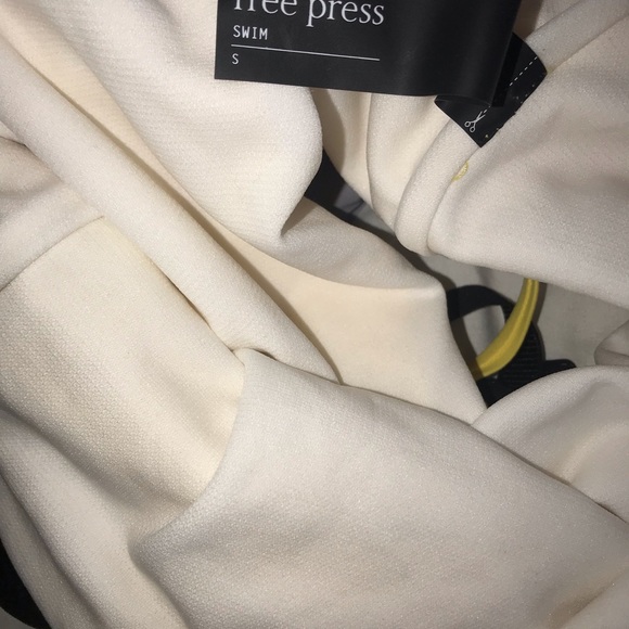 YELLOW ONE PIECE - Picture 5 of 5